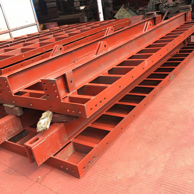 武汉护栏模板厂家分��n钢模杉K��利进行组装的�Ҏ(gu��)��